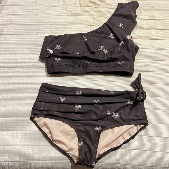 Albion Other - Albion Bathing suit (top & bottom) Icon Wave crop top & Simone bottoms